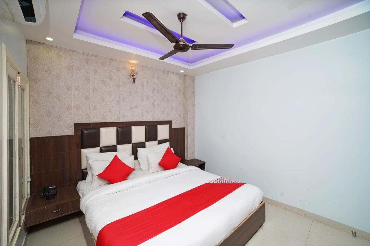 Oyo 39539 Hotel Vansh & Restaurant Kashipur Екстер'єр фото