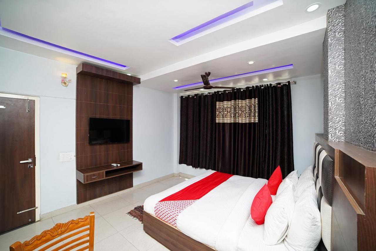 Oyo 39539 Hotel Vansh & Restaurant Kashipur Екстер'єр фото