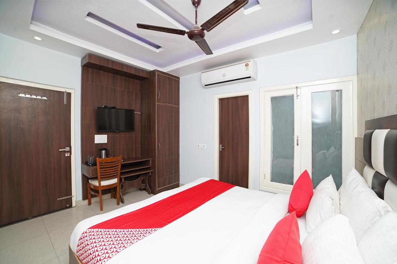Oyo 39539 Hotel Vansh & Restaurant Kashipur Екстер'єр фото