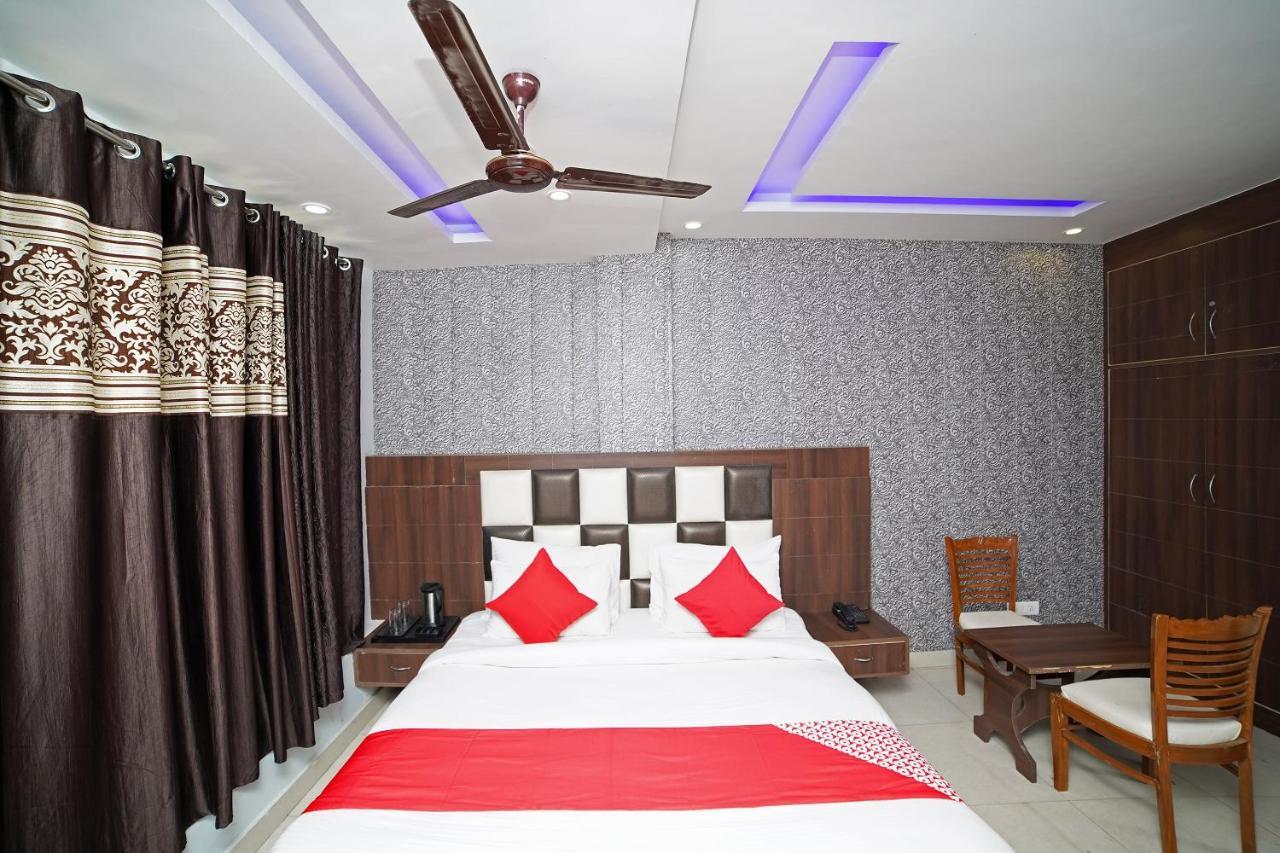 Oyo 39539 Hotel Vansh & Restaurant Kashipur Екстер'єр фото